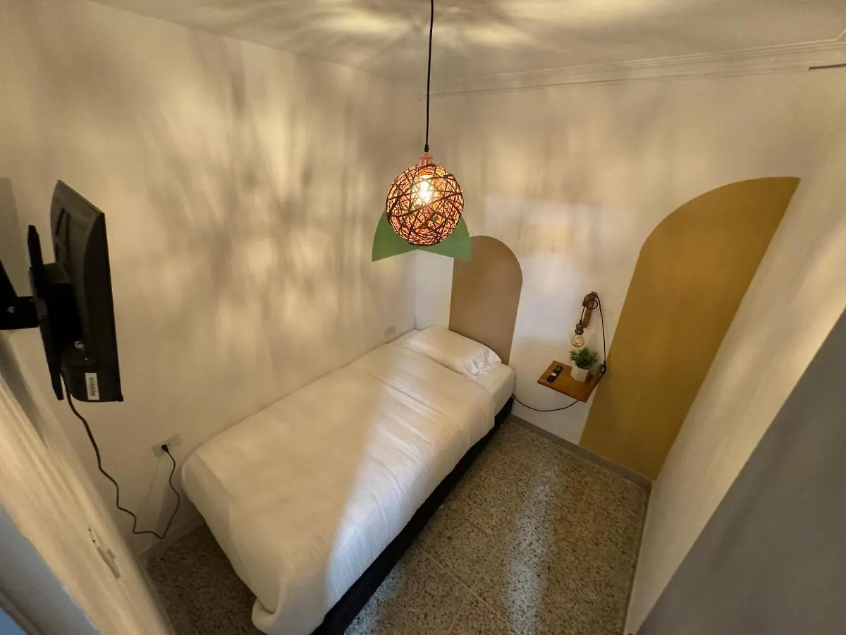 Pensión Hotel Rustik House Medellín Colombia