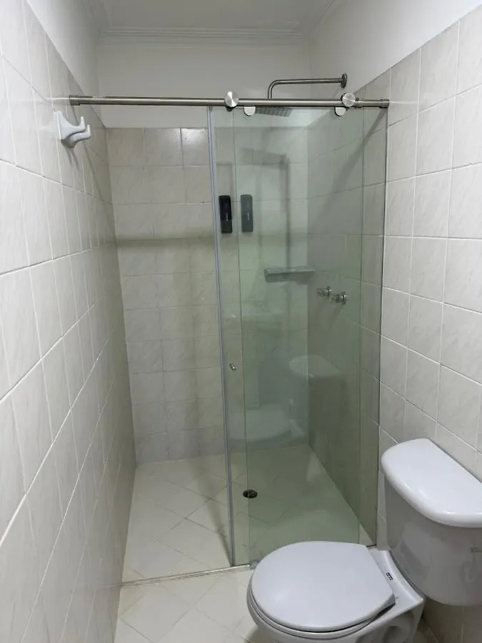 Hotel Rustik House Medellín Pensión