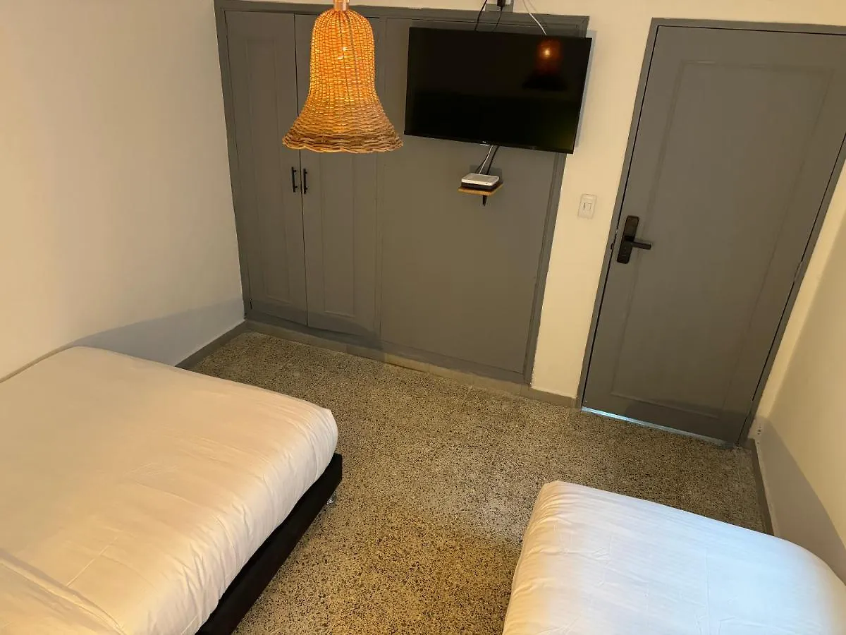 Hotel Rustik House Medellín Pensión