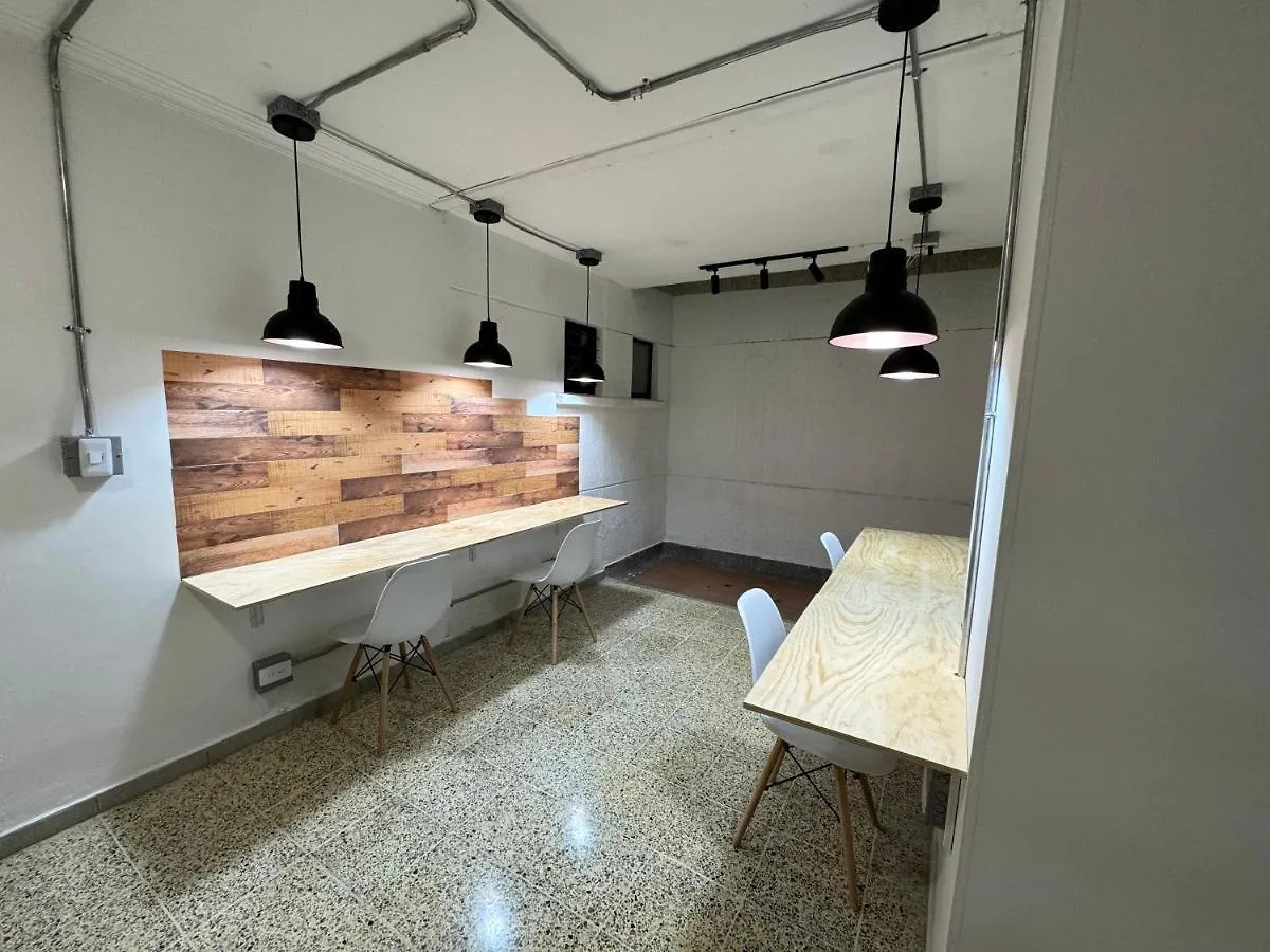 Hotel Rustik House Medellín Pensión