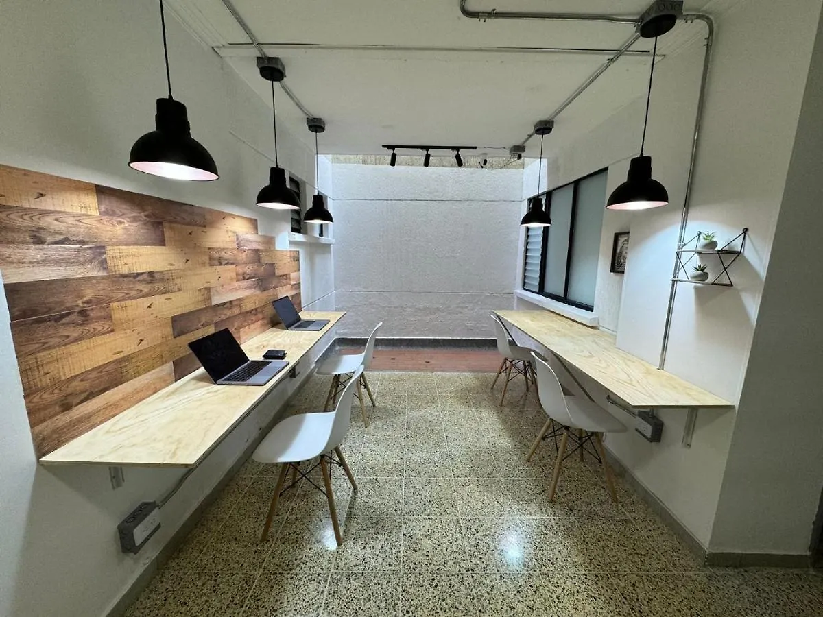 Hotel Rustik House Medellín 0*,  Colombia
